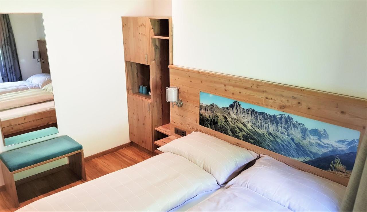 Triftblick Bed and Breakfast Gadmen Exteriör bild