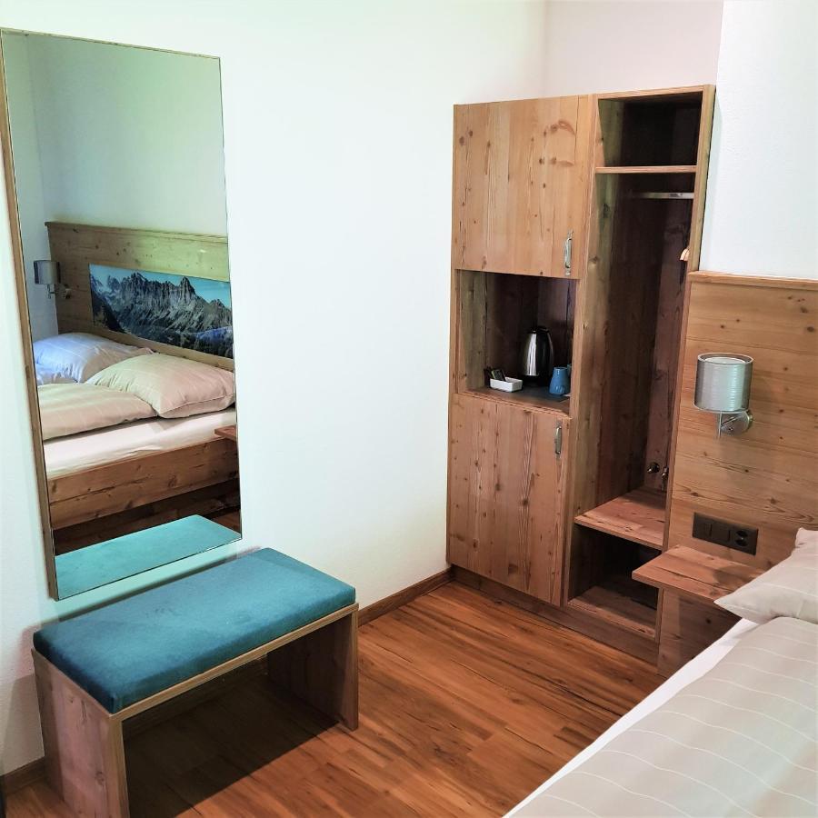 Triftblick Bed and Breakfast Gadmen Exteriör bild