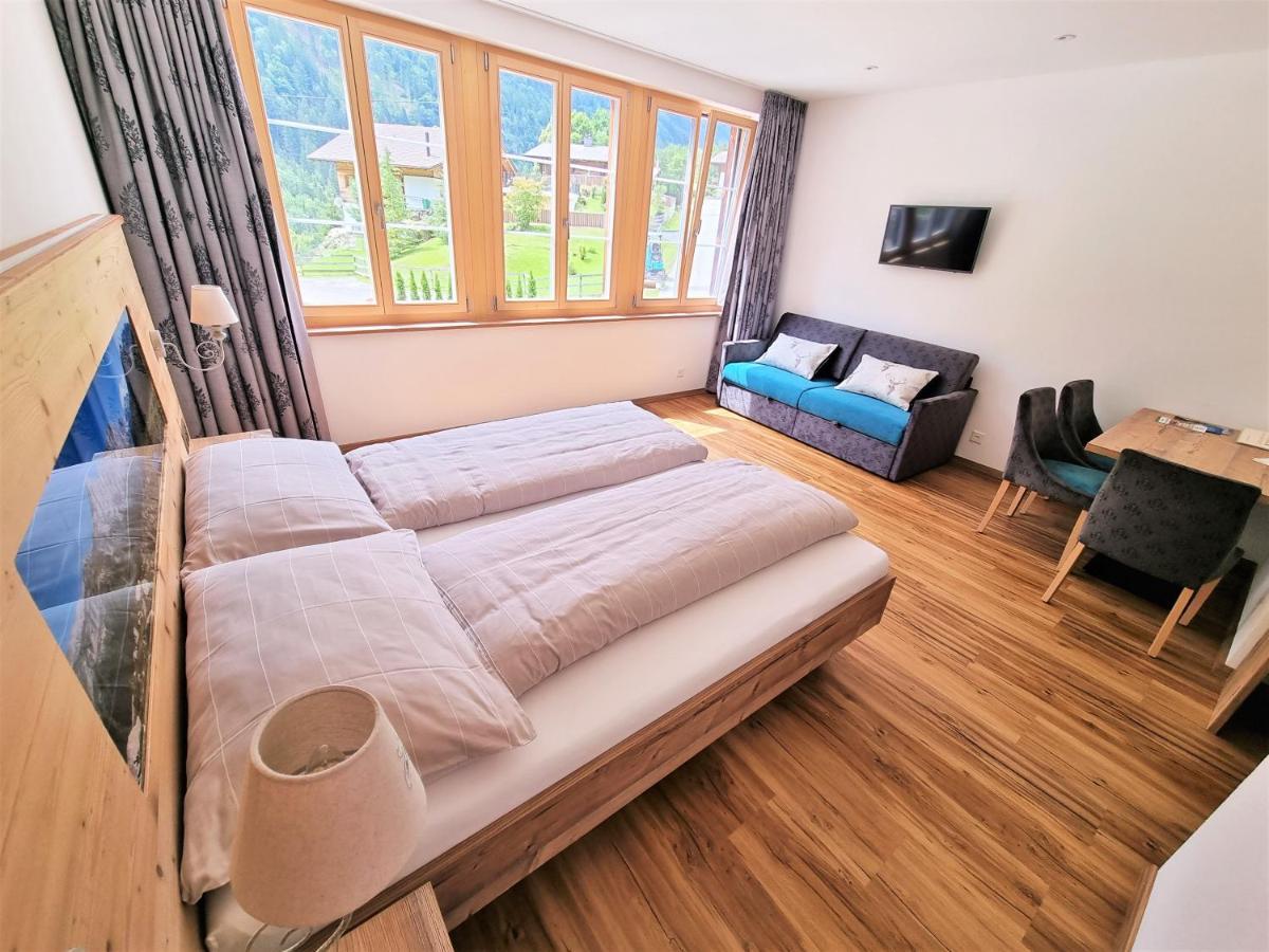 Triftblick Bed and Breakfast Gadmen Exteriör bild
