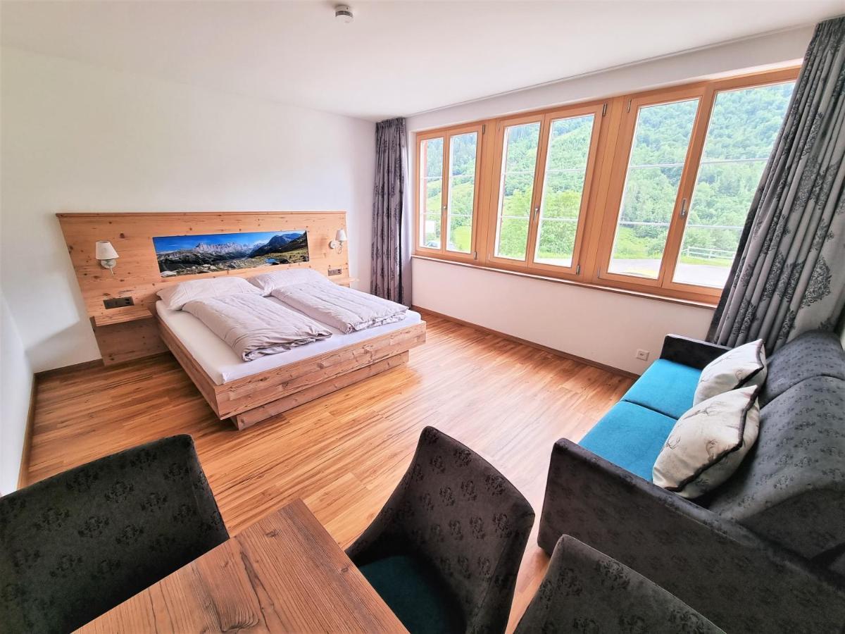 Triftblick Bed and Breakfast Gadmen Exteriör bild