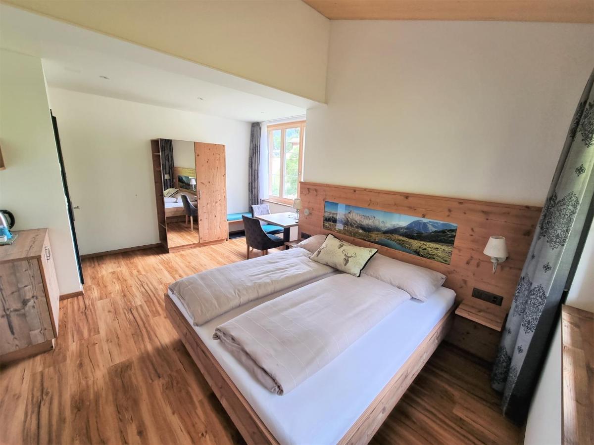Triftblick Bed and Breakfast Gadmen Exteriör bild